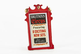 Britains Circus No. 8666 Manegenmeister mit Werbetafel