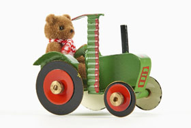 Tucher & Walther Miniatur-Traktoren mit Mini-Bären