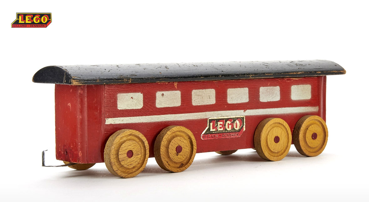 Lego Holzspielzeug Eisenbahn Personenwagen, Lego wooden railway passenger car