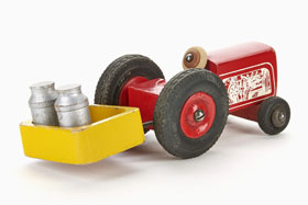 Lego Holzspielzeug Traktor mit Milchkannen, Lego wooden tractor with milk bottles