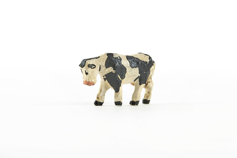 Preiser Figur Nr. 424 Kuh gehend