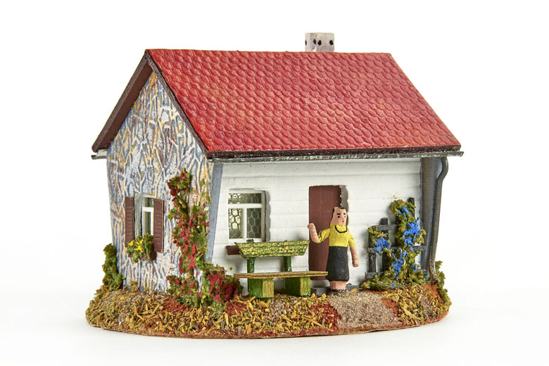 Preiser Nr. 940 Kleines Einfamilienhaus mit Figur